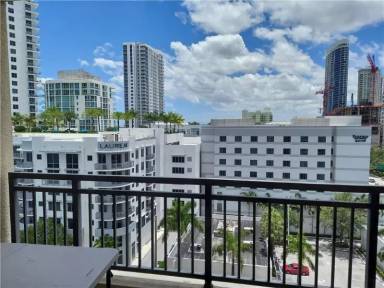 Main picture of The Waverly at Las Olasc