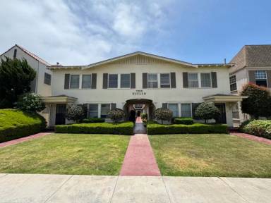 Main picture of 3650 E 2nd St