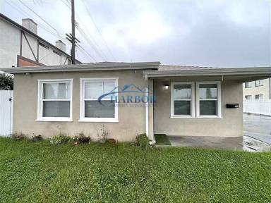 Main picture of 539 E 223rd St