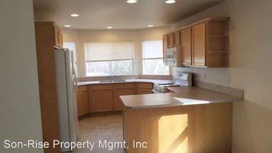 Main picture of 901 Orchid Pl