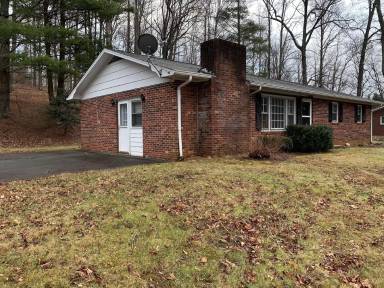 Main picture of 141 Waddell Ave