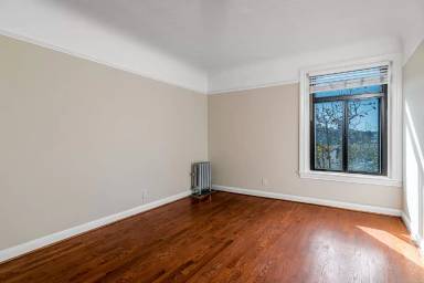 Main picture of 2242 Polk