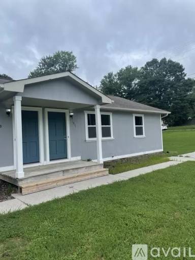 Main picture of 1905 Meadowview Ln