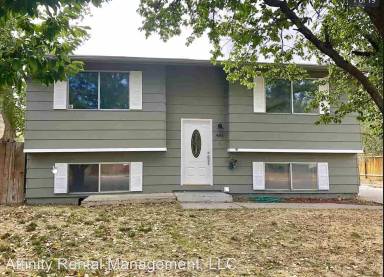 Main picture of 485 Kurtwood Dr