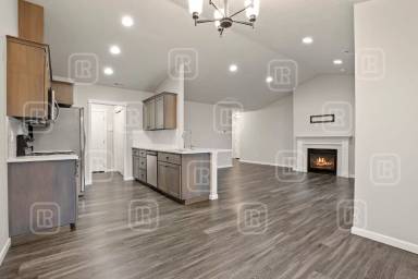 Main picture of 17018 E Knox Ln