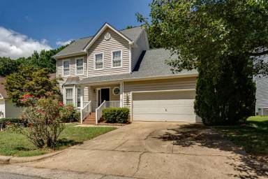 Main picture of 8512 Erinsbrook Dr