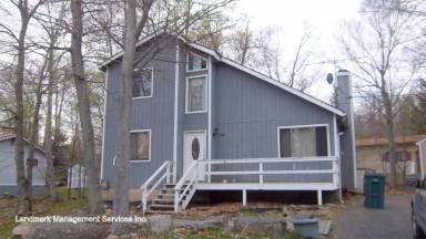 Main picture of 6126-28 Boardwalk Dr