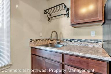 Main picture of 311 N 9th St