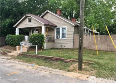Main picture of 465 Craft St