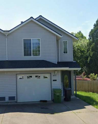Main picture of 2843 Columbia Blvd