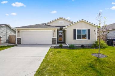 Main picture of 16574 Corrine Ave