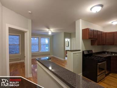 Main picture of 511 W Melrose St