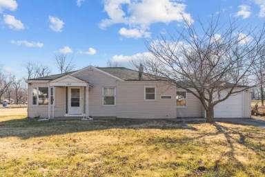 Main picture of 11820 Larimore Rd