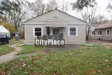 Main picture of 2420 N Kitley Ave
