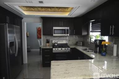Main picture of 6271 La Palma Pkwy