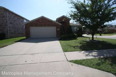 Main picture of 10400 Hideaway Trl