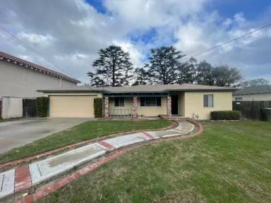 Main picture of 12943 Magnolia Ave