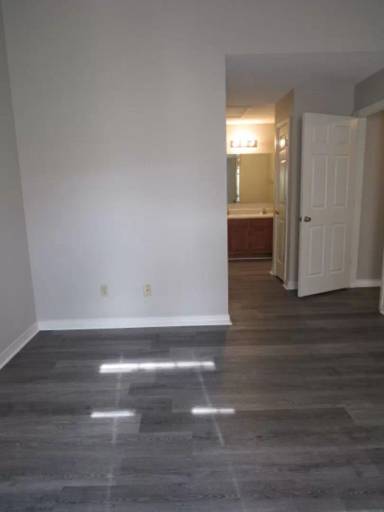 Main picture of Golf Club Condos