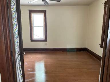 Main picture of 138 Spring St