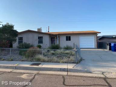 Main picture of 13208 Westview Ave NE