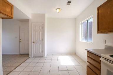 Main picture of 3800 Burlington Ave