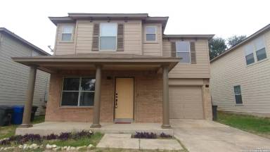 Main picture of 111 Cindy Lou Dr