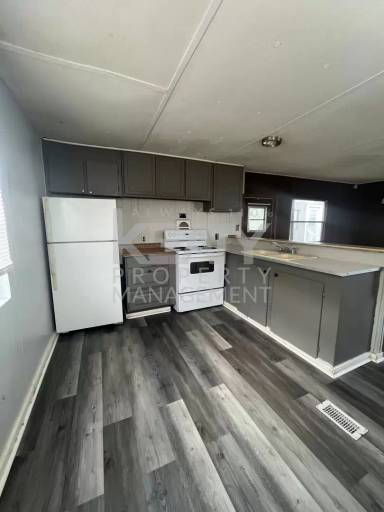 Main picture of 110 Armentor St