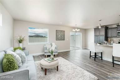 Main picture of 2352 Gleneagles Blvd