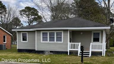 Main picture of 2447 Jones St