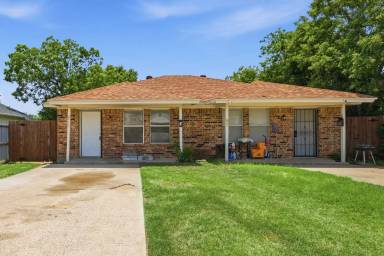 Main picture of 5517 Wellesley Ave