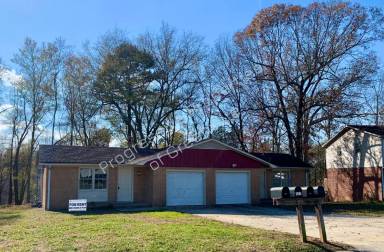 Main picture of 366 Devonwood Ct