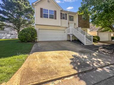 Main picture of 90 Greystone Cir