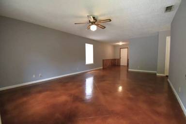 Main picture of 806 Fleetwood St