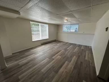 Main picture of 648 W Sixth Ave