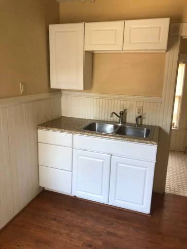 Main picture of 913 N 10th St