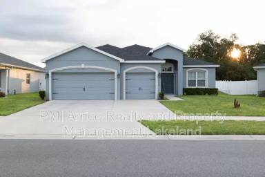 Main picture of 1069 Montgomery Ln