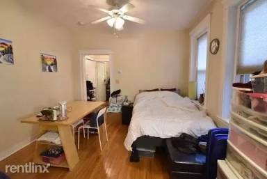 Main picture of 1673 Commonwealth Ave