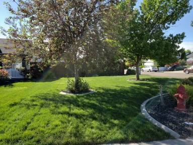 Main picture of 5009 Pioneer Ave