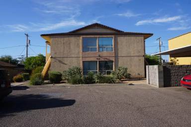 Main picture of 532 W 9th St