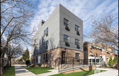 Main picture of 2025 Cicero Ave