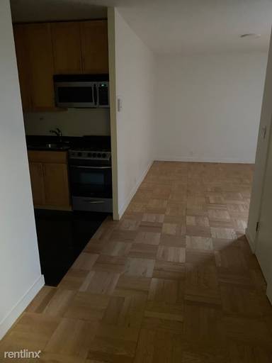 Main picture of 145 4th Ave Apartments