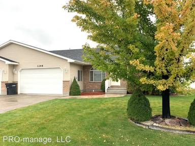 Main picture of 1248 Ashland Dr