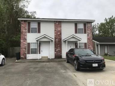 Main picture of 3503 Maplewood Dr