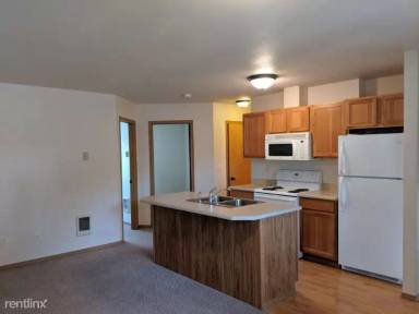 Main picture of 431 2nd Ave W