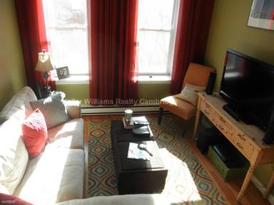 Main picture of 160 Cottage St