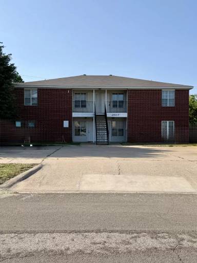 Main picture of 2907 Cantabrian Dr