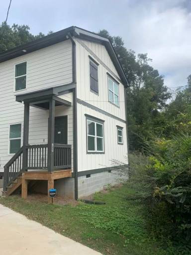 Main picture of 139 - 143 Strickland Ave
