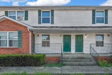 Main picture of 813 Golfview Pl