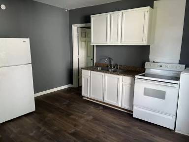 Main picture of 1707 E 50th St