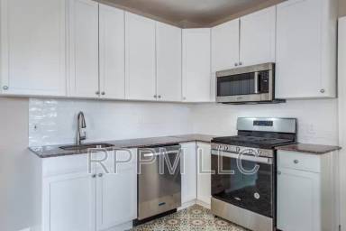 Main picture of 41 Tyson Pl